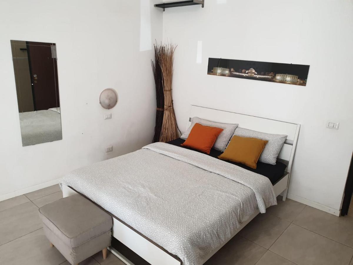 Casablanca Apartment Милано Екстериор снимка
