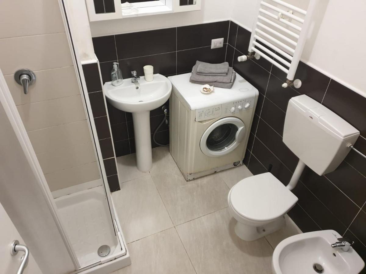 Casablanca Apartment Милано Екстериор снимка